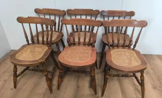 MESA REDONDA MADERA CON SILLAS