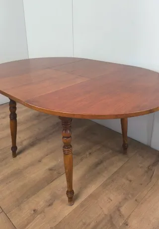 MESA REDONDA MADERA CON SILLAS