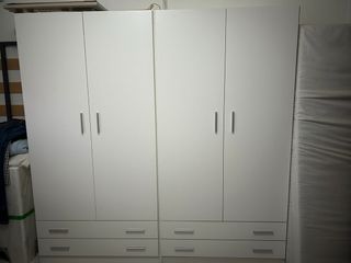 Ropero blanco de madera