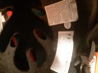 Casco skate y patines 54-56cm rojo y negro