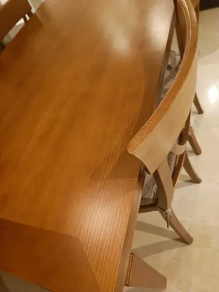 Mesa de Comedor de Madera más seis sillas