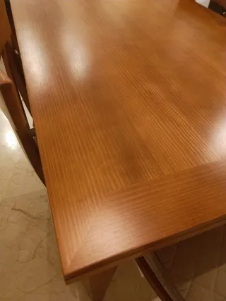 Mesa de Comedor de Madera más seis sillas