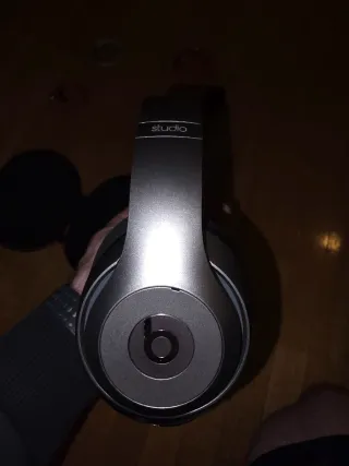 Cuffie Beats Studio Grigie e Rosse