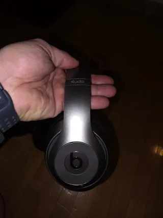 Cuffie Beats Studio Grigie e Rosse