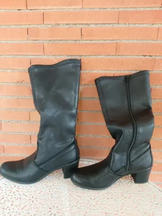 Stivali alti donna pelle nera 38