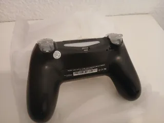 Mando PS4 Blanco con Diseño Gris