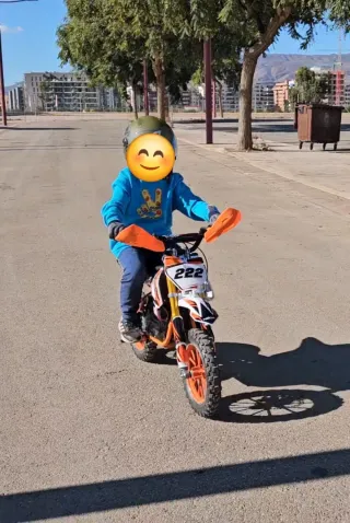 Moto Eléctrica Infantil 1000W