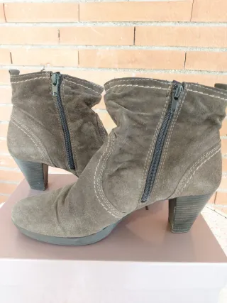 Stivali camoscio donna n. 39