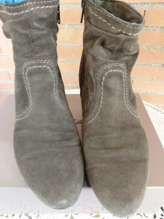 Stivali camoscio donna n. 39