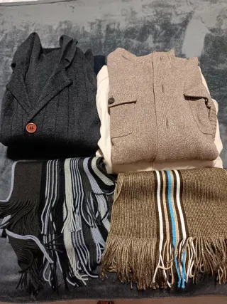 Lote 4 chaquetas lana hombre y dos bufandas