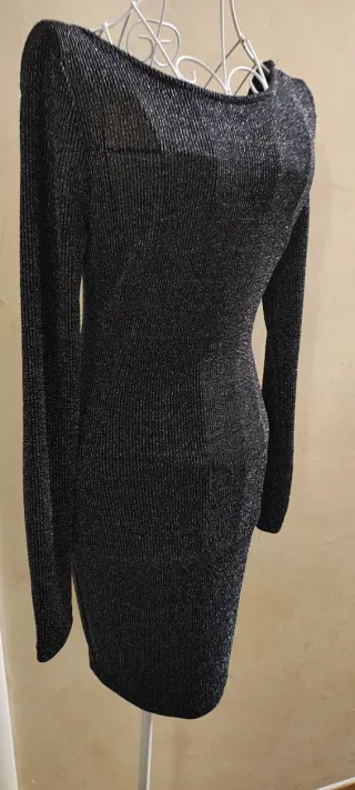 Abito elasticizzato effetto luccicante