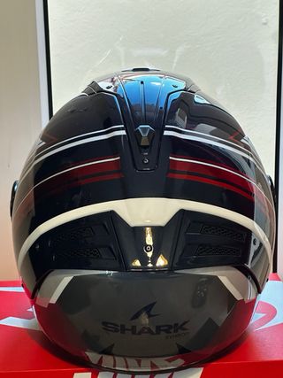 Casco Shark
