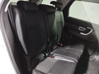 Land-Rover Discovery Sport SE AWD