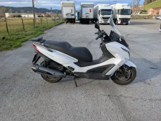 Kymco Grand Dink 300
