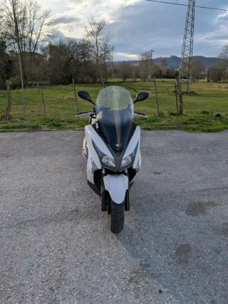 Kymco Grand Dink 300