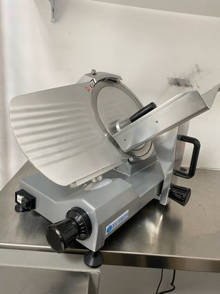 Cortadora de fiambre Eutron