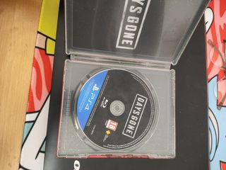 Juego Days Gone PS4, carcasa de metal