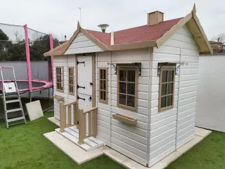 MONTAJE DE CASETAS DE JARDÍN