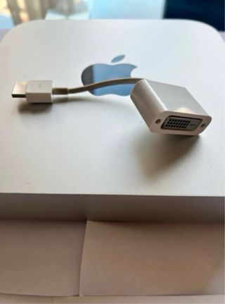 Apple Mac Mini Plata (2014) -i5 -4GB RAM -500GB
