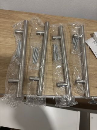 Tiradores plateados para muebles (4uds)