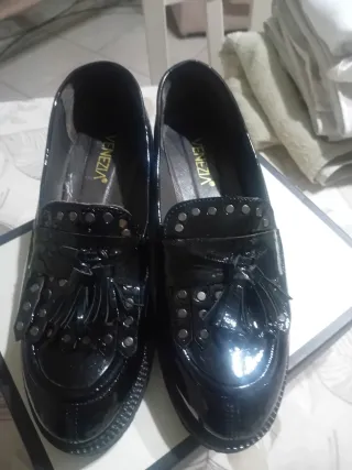 Scarpe donna VENEZIA nere lucide