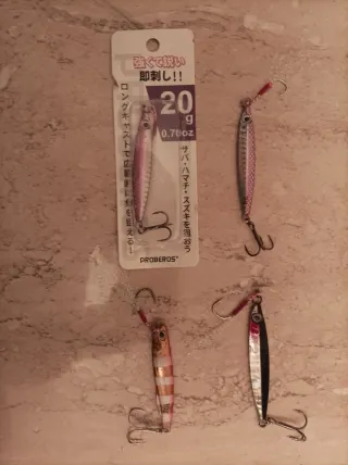 Señuelos de pesca tipo jig pececillos