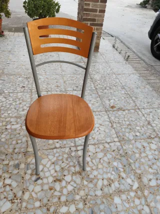 5 Sillas de cocina madera y metal,precio por unida