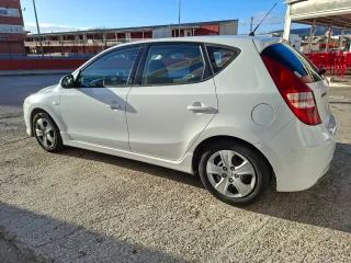 Hyundai i30 2011