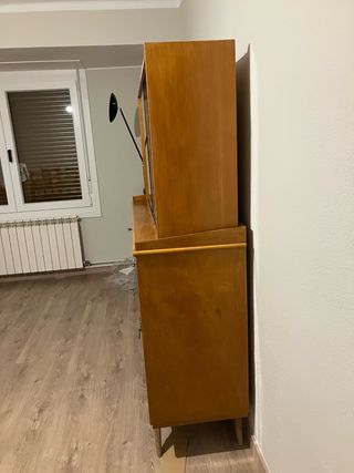 Mueble antiguo vitrina madera y cristal