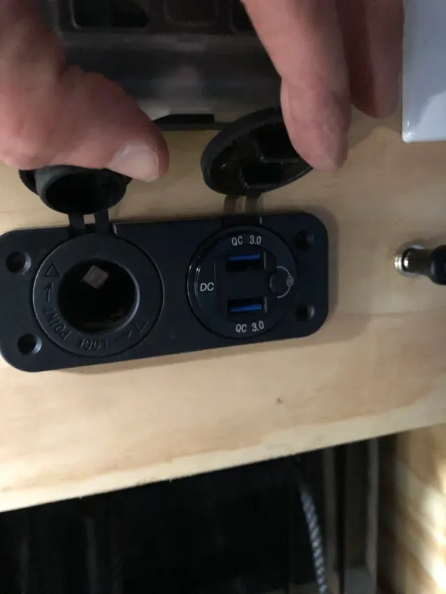 Cajón Eléctrico Furgo Camper/Caravana + Panel