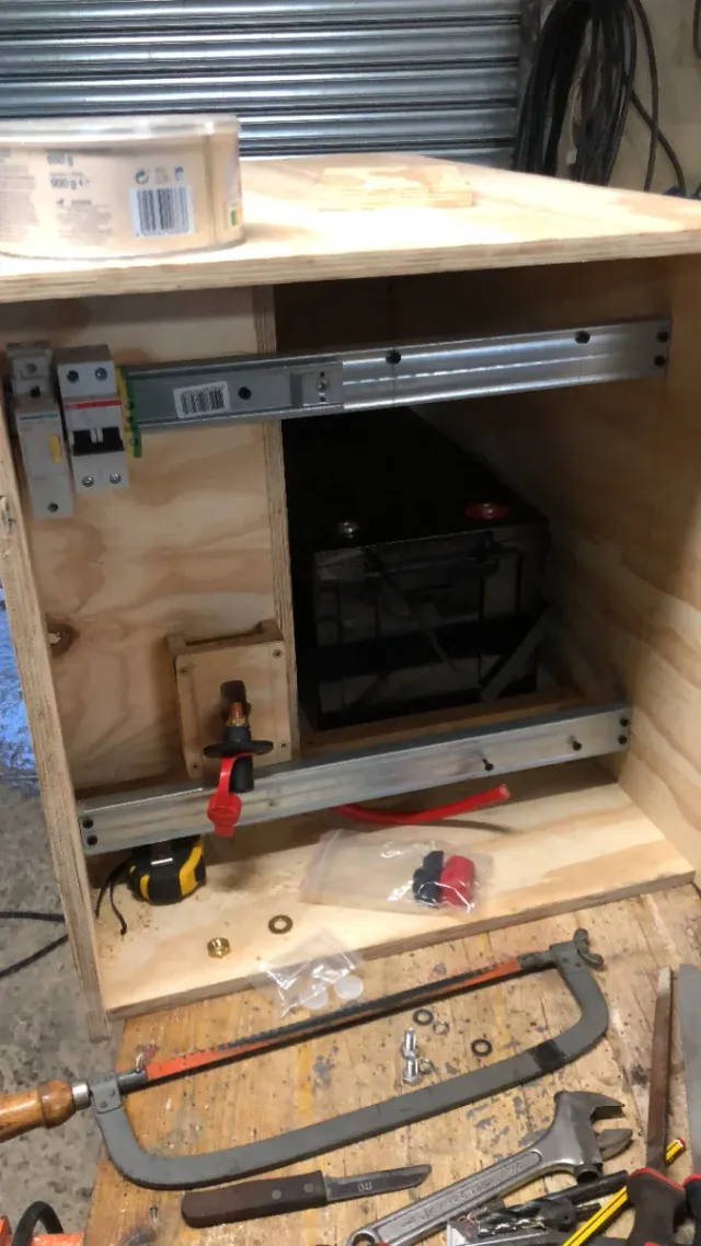 Cajón Eléctrico Furgo Camper/Caravana + Panel