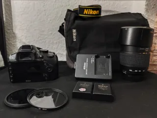 Cámara Nikon D3200 + 2 objetivos