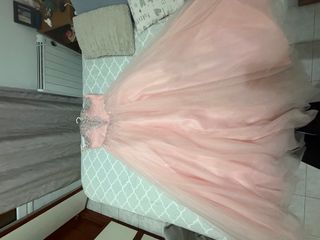 Vestido de fiesta rosa y plateado