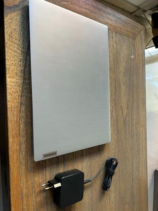 Portátil Lenovo IdeaPad 3 15”