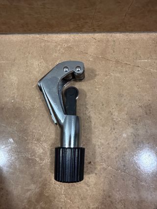 Cortatubos para cobre y latón