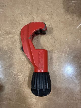 Cortatubos para cobre y latón