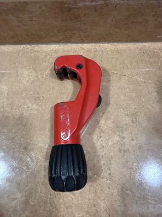 Cortatubos para cobre y latón