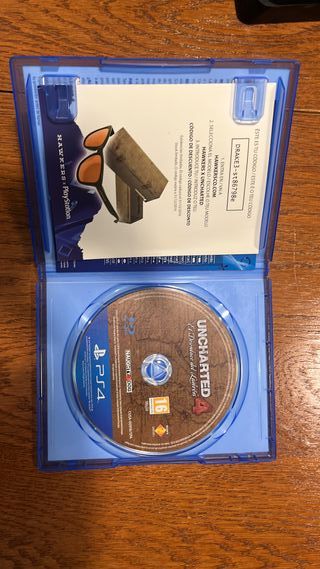 PS4 Slim 1TB + Mando + 7 Juegos