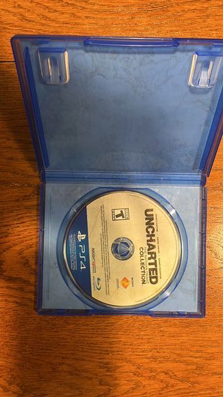 PS4 Slim 1TB + Mando + 7 Juegos