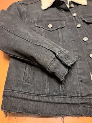 Chaqueta tejana forrada borreguito negra