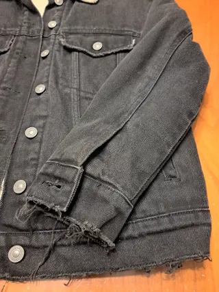 Chaqueta tejana forrada borreguito negra