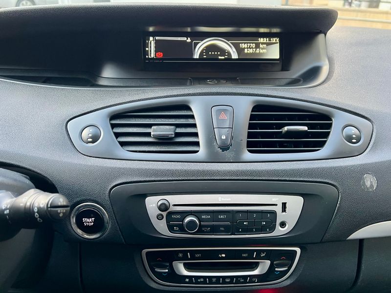 Renault Grand Scénic 1.2 TCE Energy Selection 7pl. 2015, foto 28