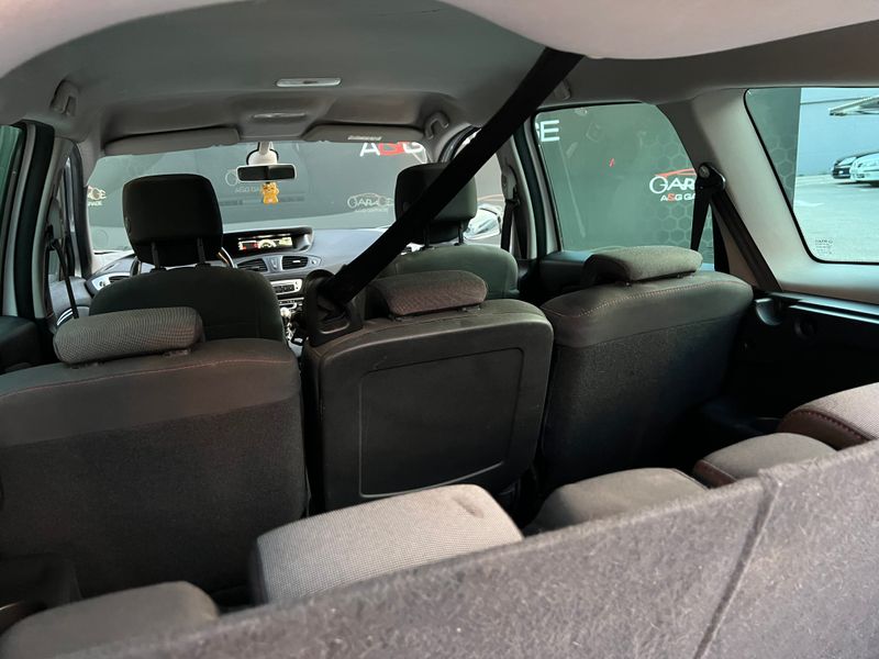 Renault Grand Scénic 1.2 TCE Energy Selection 7pl. 2015, foto 27