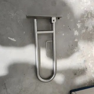 Barra de apoyo para minusválidos