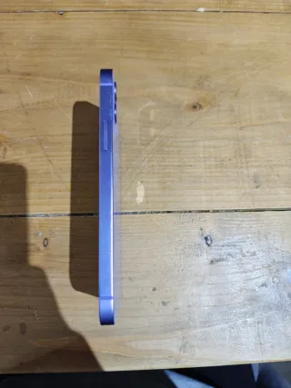 Móvil iPhone 12 Lila