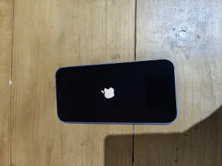 Móvil iPhone 12 Lila