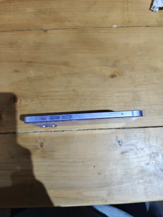 Móvil iPhone 12 Lila