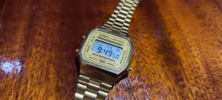 Casio Vintage Dorado