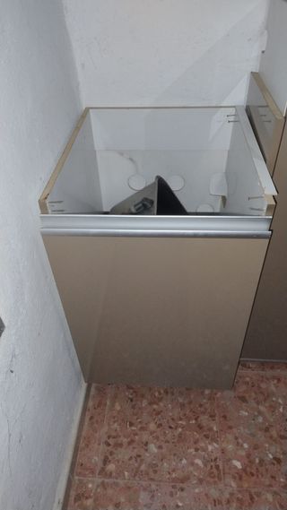 Muebles de Cocina Beige y Marrón