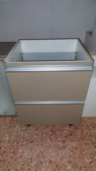 Muebles de Cocina Beige y Marrón